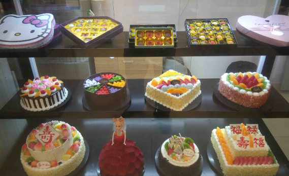 开一家蛋糕加盟连锁店，轻松拥有属于自己的事业!