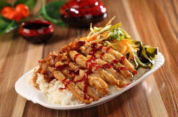 烤肉拌饭店加盟成本分析与降低费用的方法