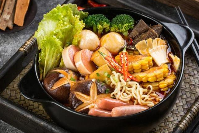 麻辣烫加盟，赚钱靠的是这几点！