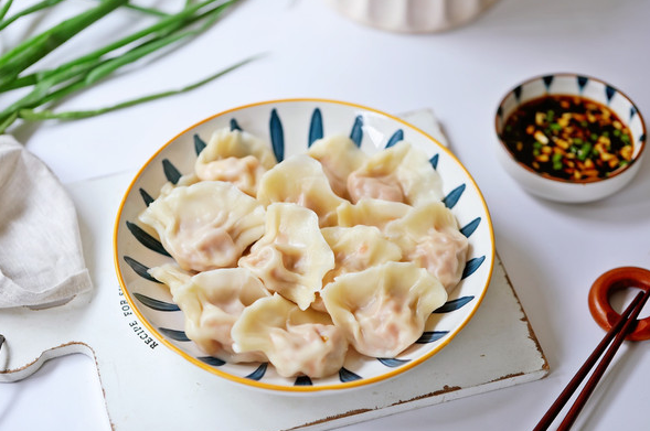 餐饮行业投资新选择,水饺加盟是否能带来丰厚回报? 餐饮行业投资新选择,水饺加盟是否能带来丰厚回报?