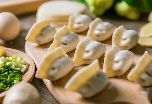 手工水饺店加盟费多少钱?怎样节约成本,全方位解析开设手工水饺店的成本与盈利 手工水饺店加盟费多少钱?怎样节约成本,全方位解析开设手工水饺店的成本与盈利