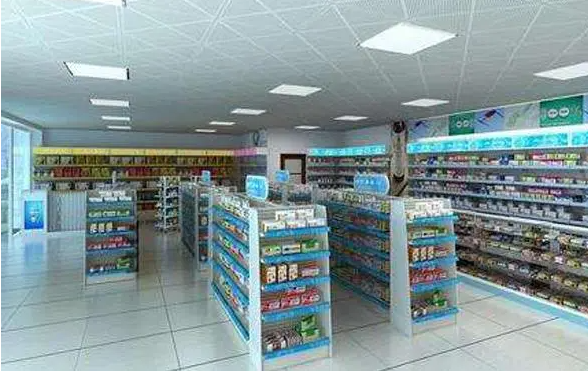 药店加盟 vs. 自己开店：创业路上的选择