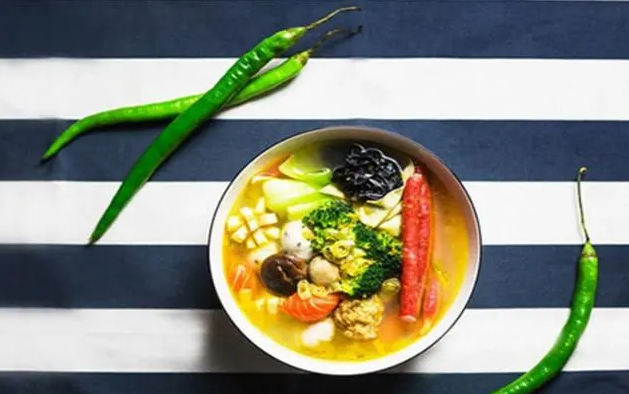 开餐厅必看！加盟一家麻辣烫店的条件有哪些？