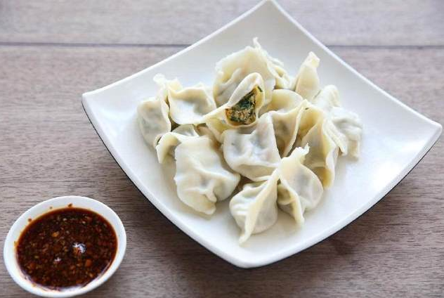 水饺加盟店开门成本详解，加盟费用只是冰山一角