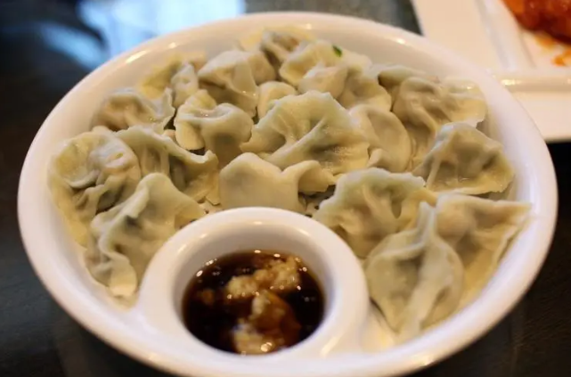 水饺加盟：了解一个月成本和加盟费用的规划