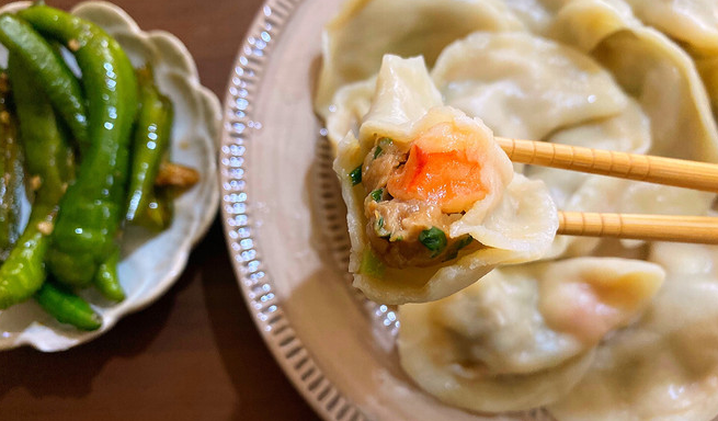 水饺馆加盟多少钱一个月？成功经营水饺馆加盟需谨慎规划
