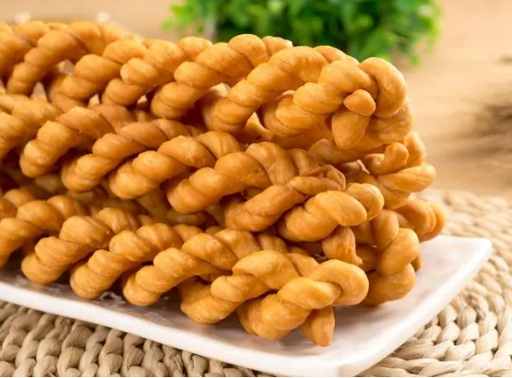 零食店加盟挣钱吗？揭秘零食店加盟：创业的甜蜜与挑战