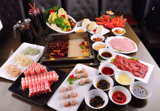 火锅食材店加盟费用大概多少？探索火锅食材店加盟的投资费用与回报