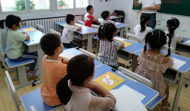 书法练字班加盟费多少合适？解密书法练字班加盟：投资创业的黄金机会