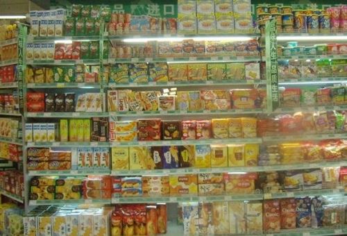 一扫光零食店