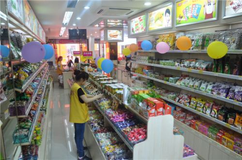 一扫光零食店