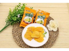 开零食加盟店能赚钱吗？经营得当 一年买车三年买房